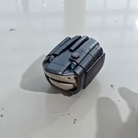 ⚙️ Transforming Mechanical Beast Desk Toy – Shark